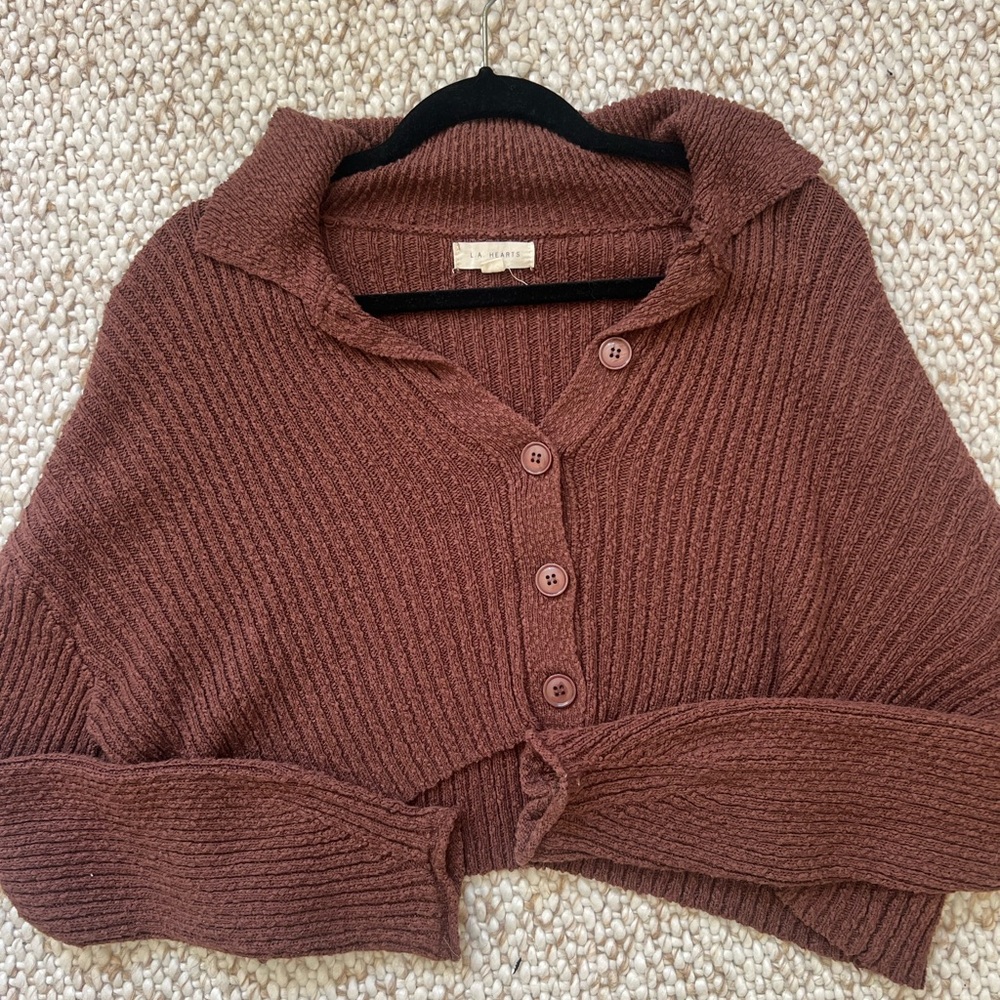 Brown cropped sweater